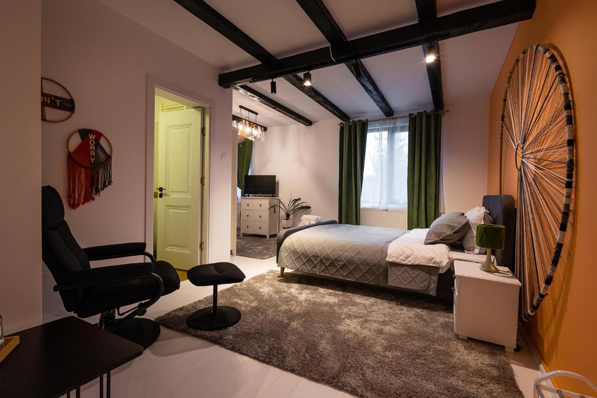 In Longfield Town Bed and Breakfast Câmpulung Moldovenesc Εξωτερικό φωτογραφία