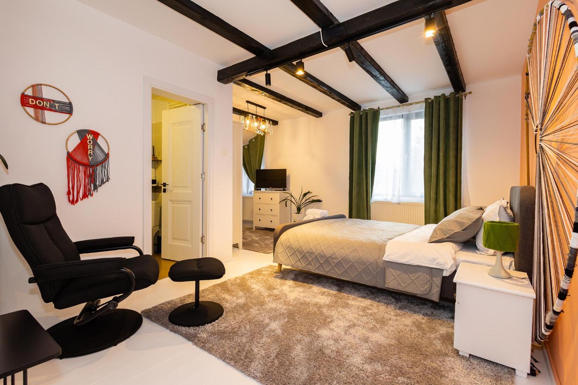 In Longfield Town Bed and Breakfast Câmpulung Moldovenesc Εξωτερικό φωτογραφία