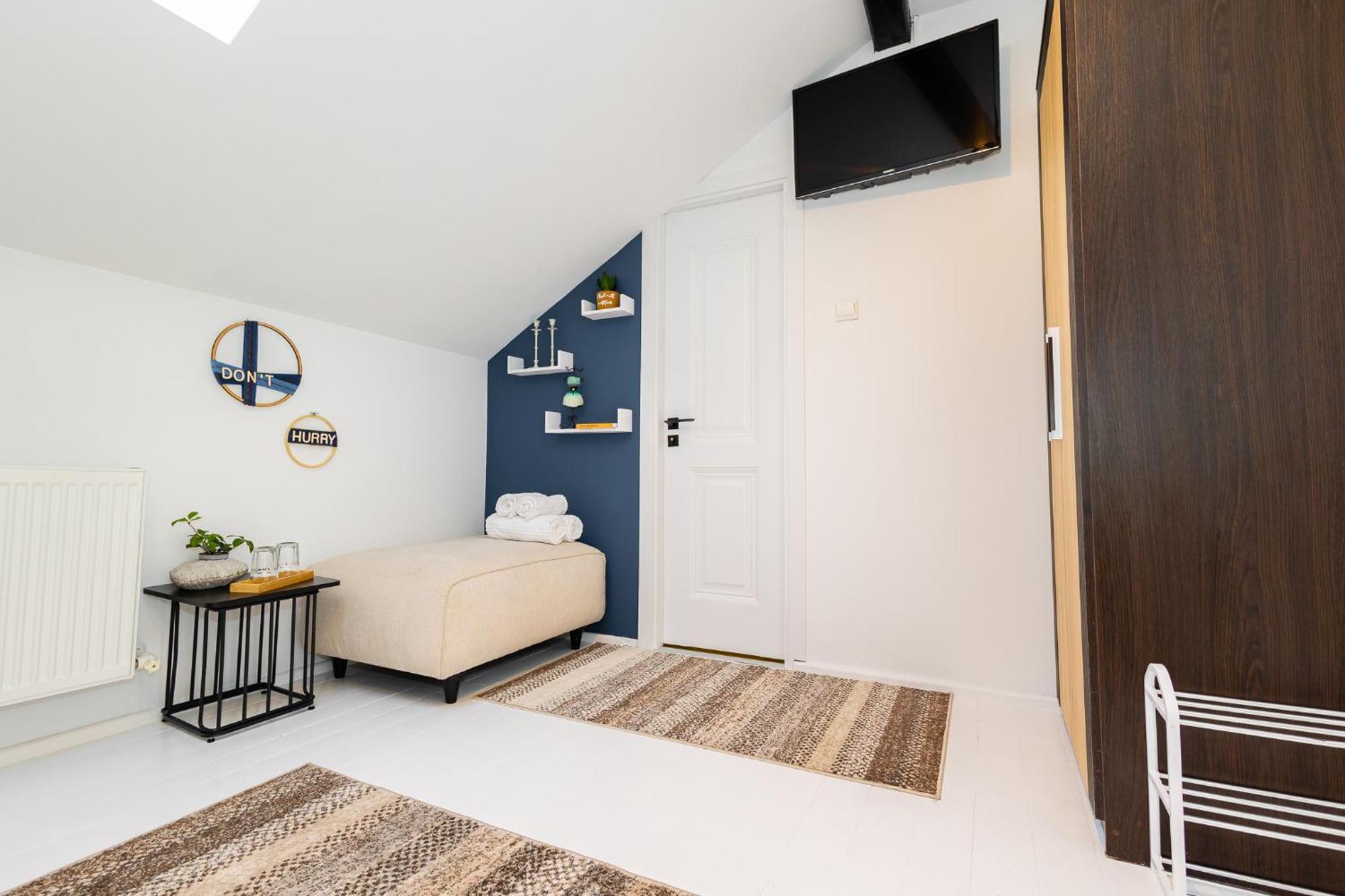 In Longfield Town Bed and Breakfast Câmpulung Moldovenesc Εξωτερικό φωτογραφία