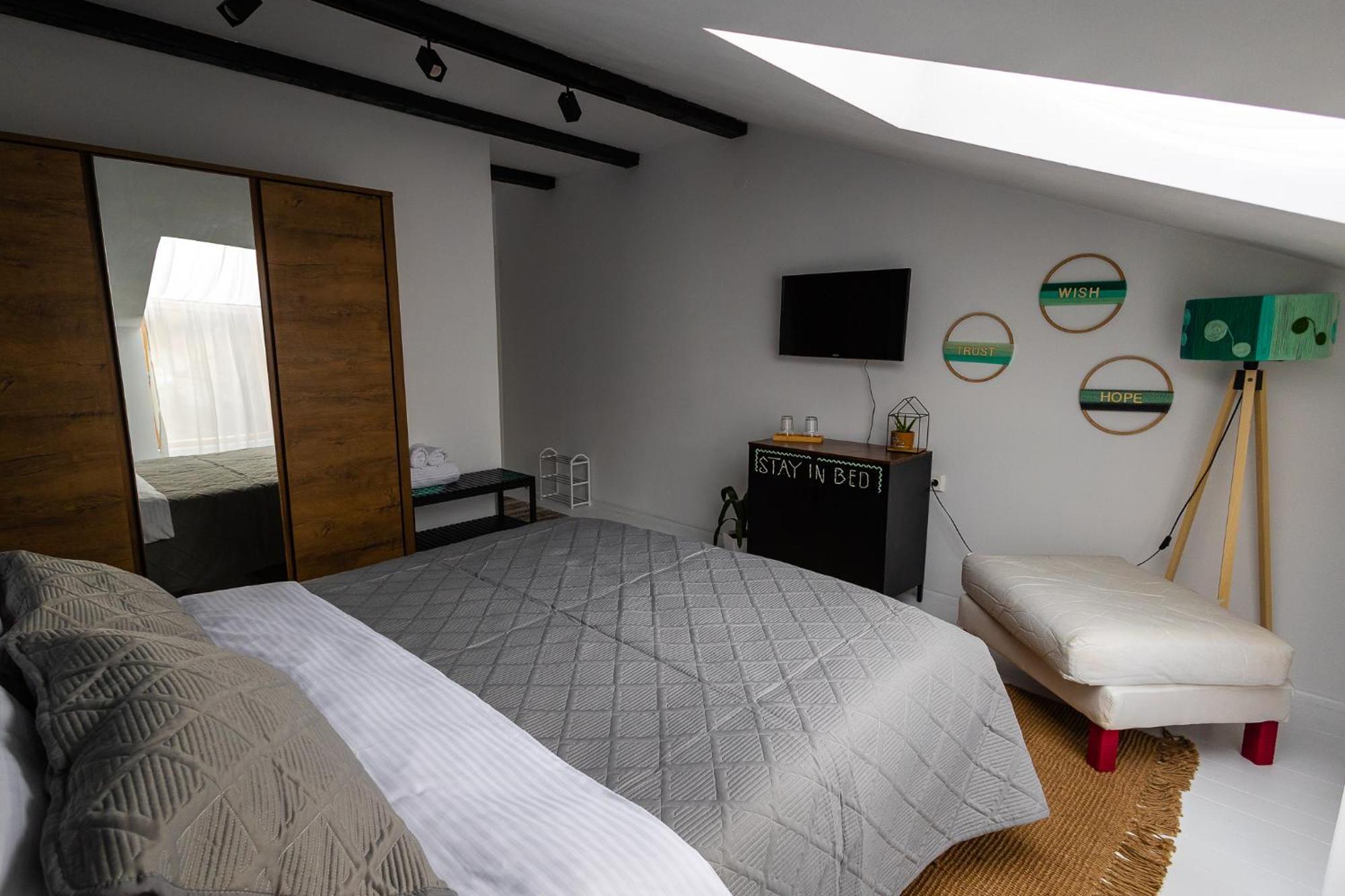 In Longfield Town Bed and Breakfast Câmpulung Moldovenesc Εξωτερικό φωτογραφία