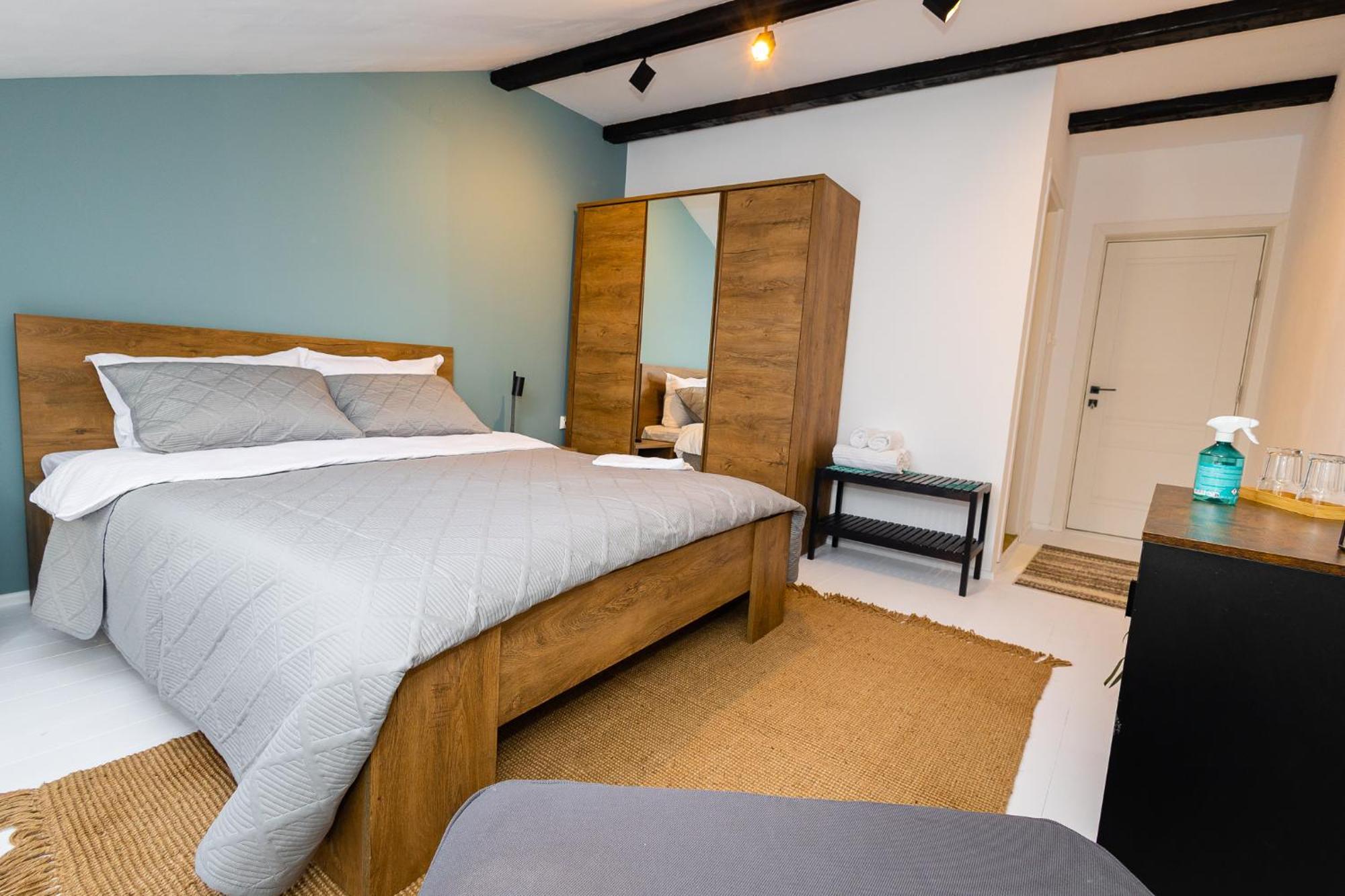 In Longfield Town Bed and Breakfast Câmpulung Moldovenesc Εξωτερικό φωτογραφία